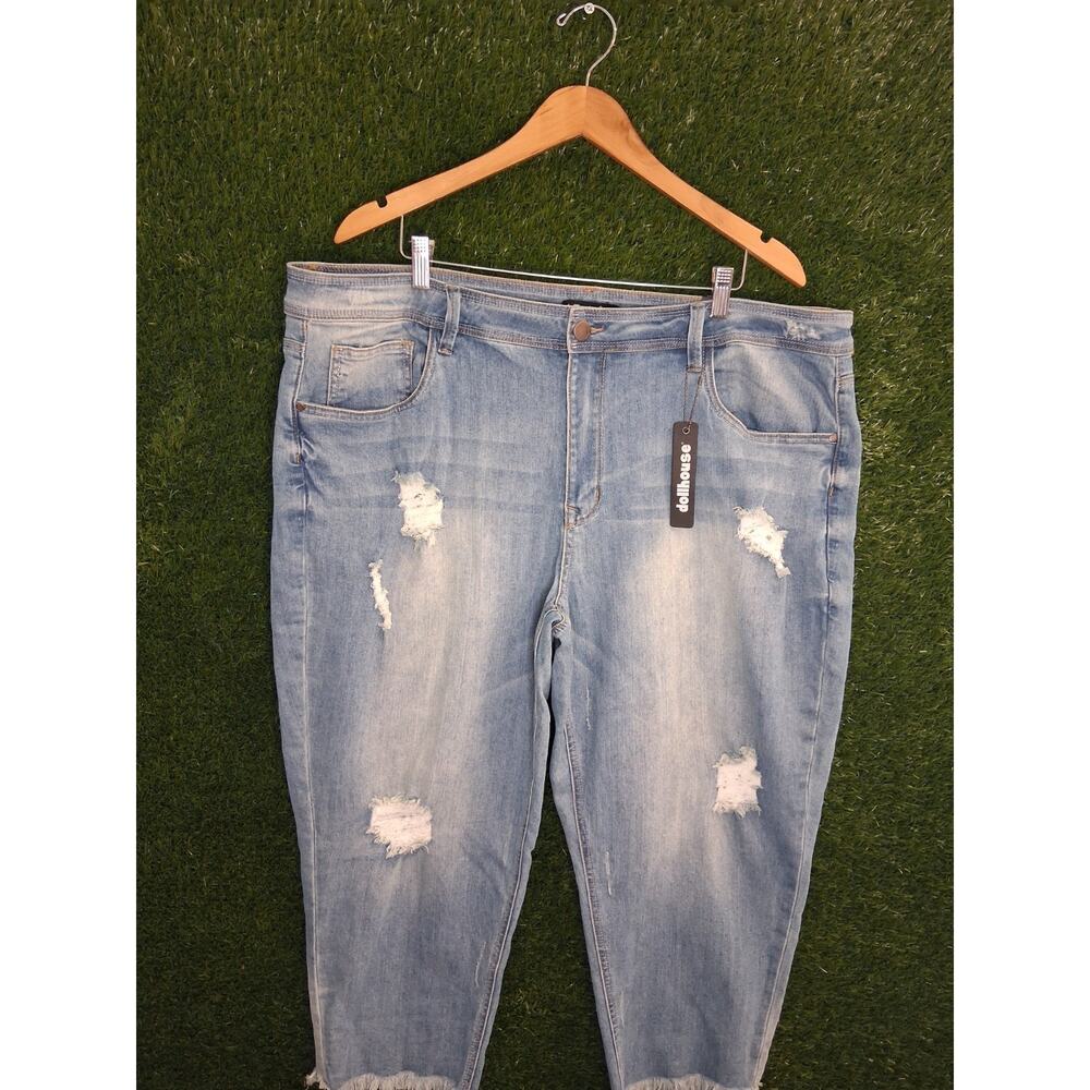 NWT Dollhouse Charley Women’s Plus Size 24 Distressed Skinny Jeans Light Wash